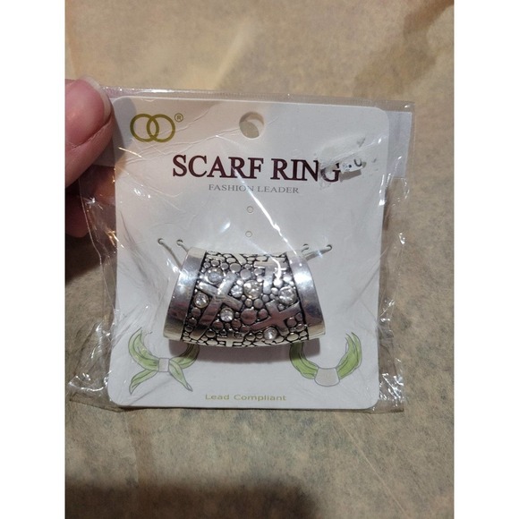 Scarf ring - Picture 1 of 1